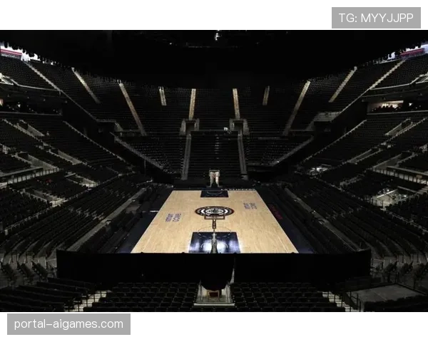 “快船队为新主场“直觉巨蛋”举办媒体开放日，将于下赛季正式投入使用”